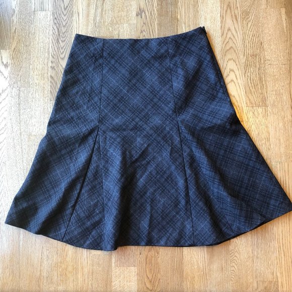 Dalia Collection Gray Plaid Skirt Size 6 Petite Dark Academia - Picture 1 of 10